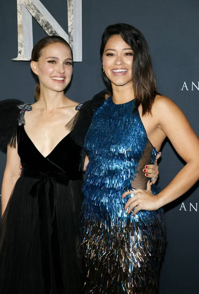 Les Actrices Natalie Portman Gina Rodriguez Lors Première Los Angeles — Photo