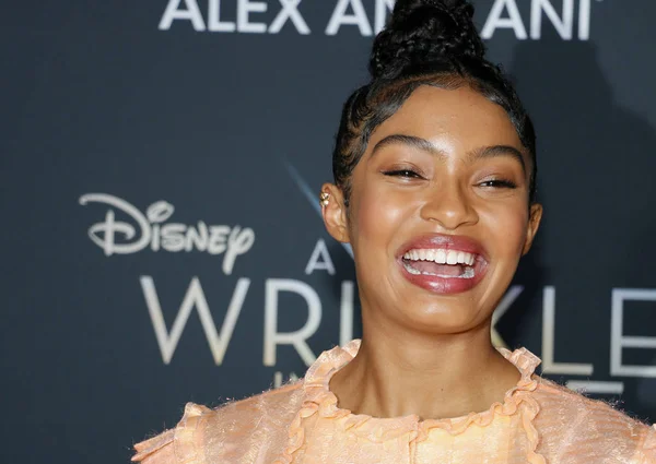 Yara Shahidi Los Angeles Premiären Wrinkle Time Hölls Capitan Theater — Stockfoto