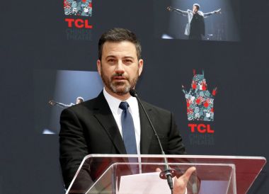 7 Mart 2018 üzerinde Tcl Çin Tiyatrosu Hollywood, ABD televizyon sunucusu Jimmy Kimmel Lionel Richie el ve ayak izi töreni düzenlenen.