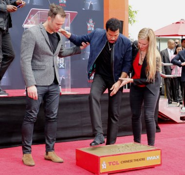 şarkıcı Lionel Richie Lionel Richie el ve ayak izi törenle Tcl Çin Tiyatrosu Hollywood, ABD 7 Mart 2018 düzenlenen.