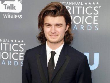 aktör Joe Keery, 23 yıllık Critics'Choice Awards Santa Monica, ABD Barker hangarda 11 Ocak 2018 düzenlenen.