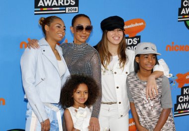 Mel B, Madison Brown Belafonte, Angel Iris Murphy Brown ve Phoenix Chi Gulzar