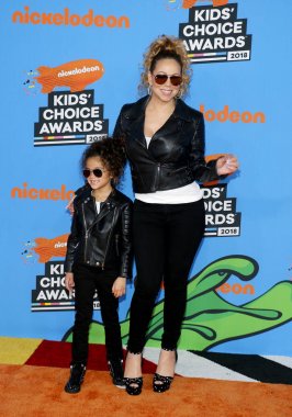 Mariah Carey ve Monroe Cannon Nickelodeon'ın 2018 Kids'Choice Awards Forum Inglewood, ABD'de 24 Mart 2018 düzenlenen.