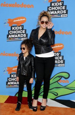 Mariah Carey ve Monroe Cannon Nickelodeon'ın 2018 Kids'Choice Awards Forum Inglewood, ABD'de 24 Mart 2018 düzenlenen.