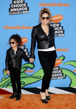 Mariah Carey ve Monroe Cannon Nickelodeon'ın 2018 Kids'Choice Awards Forum Inglewood, ABD'de 24 Mart 2018 düzenlenen.