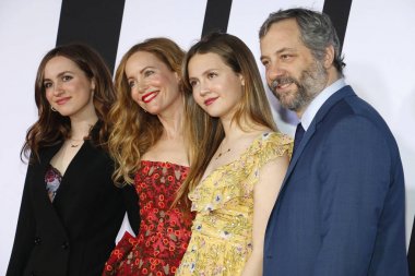 Judd Apatow, Leslie Mann, Maude Apatow ve Iris Apatow