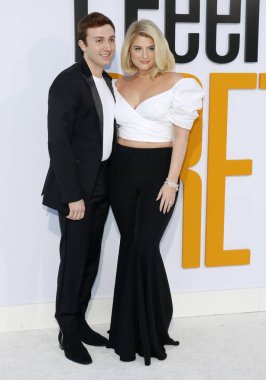 Daryl Sabara ve Meghan Trainor 'I çok hissediyorum' Los Angeles galasında Regency Köyü tiyatro Westwood, ABD 17 Nisan 2018 düzenlenen.