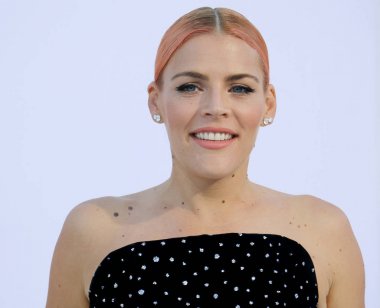 aktris 'I çok hissediyorum' Los Angeles galasında meşgul Philipps Regency Köyü tiyatro Westwood, ABD 17 Nisan 2018 düzenlenen.