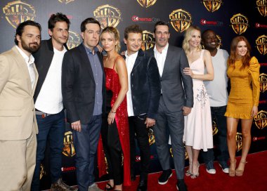 Jeff Tomsic, Jake Johnson, Jeremy Renner, Leslie Bibb, Hannibal Buress, Annabelle Wallis, Jon Hamm, Ed Helms ve Isla Fisher