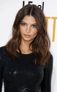 Emily Ratajkowski Los Angeles şehrinde model 'I çok hissediyorum' galası Westwood, ABD Regency Köyü Tiyatrosu'nda 17 Nisan 2018 üzerinde düzenlenen.
