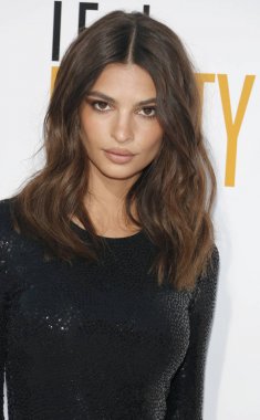 Emily Ratajkowski Los Angeles şehrinde model 'I çok hissediyorum' galası Westwood, ABD Regency Köyü Tiyatrosu'nda 17 Nisan 2018 üzerinde düzenlenen.