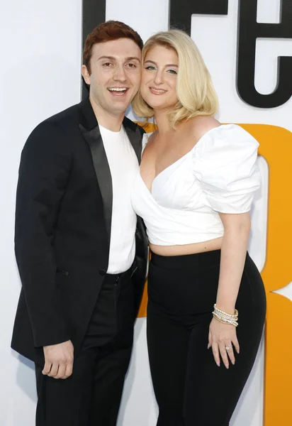 Daryl Sabara Meghan Trainor Bij Los Angeles Premiere Van Voel — Stockfoto