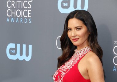 aktris Olivia Munn, 23 yıllık Critics'Choice Awards Santa Monica, ABD Barker hangarda 11 Ocak 2018 düzenlenen.