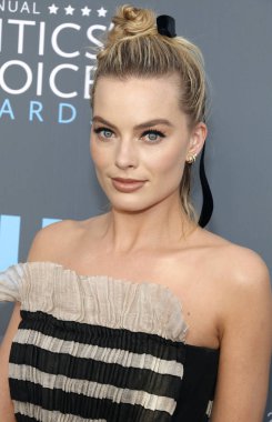 aktris Margot Robbie, 23 yıllık Critics'Choice Awards Santa Monica, ABD Barker hangarda 11 Ocak 2018 düzenlenen.