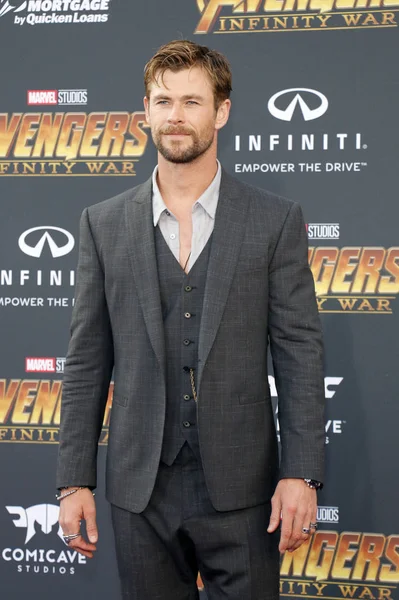 ディズニーとマーベルの初演で俳優クリス ヘムズワース アベンジャーズ 無限戦争 2018 日にアメリカのハリウッドのエル キャピタン劇場で開催 — ストック写真