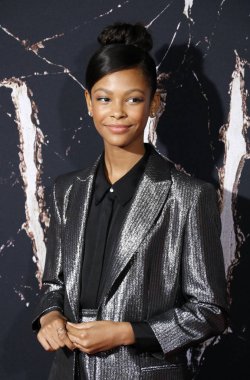 Aktris Kyliegh Curran, 29 Ekim 2019 'da ABD' nin Westwood kentindeki Regency Village Theater 'da düzenlenen' Doctor Sleep 'in Los Angeles galasında.