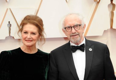Kate Fahy ve Jonathan Pryce, 9 Şubat 2020 'de Hollywood Dolby Tiyatrosu' nda düzenlenen 92. Akademi Ödülleri 'nde.
