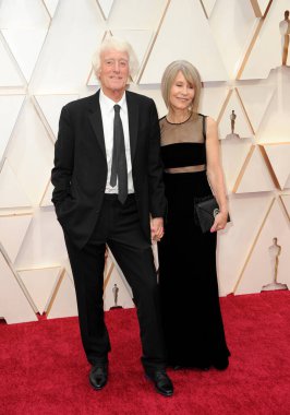 Roger Deakins ve Isabella James Purefoy Ellis, 9 Şubat 2020 'de Hollywood Dolby Tiyatrosu' nda düzenlenen 92. Akademi Ödülleri 'nde.