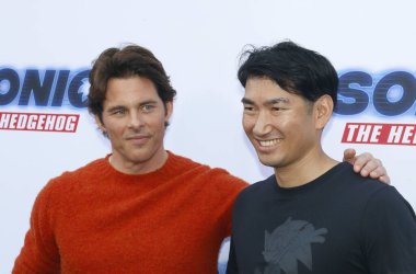 James Marsden ve Haruki Satomi 25 Ocak 2020 'de Los Angeles' taki Paramount Theatre 'da düzenlenen' Sonic the Hedgehog 'galasında.