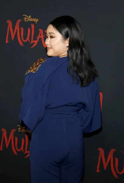 Actress Lana Condor World Premiere Disney Mulan Held Dolby Theatre — Stock Photo, Image