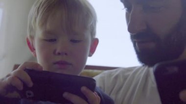 Amca yeğenini oyna Oyunlar cep telefonundan saatler