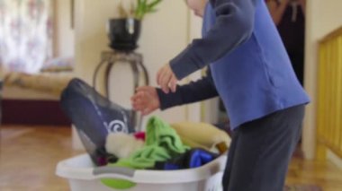 Genç çocuk kostümleri savurma 