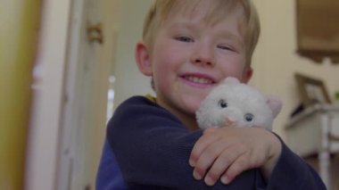 Sarılma inandırıldım