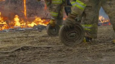 İtfaiye su hortumlarını şal