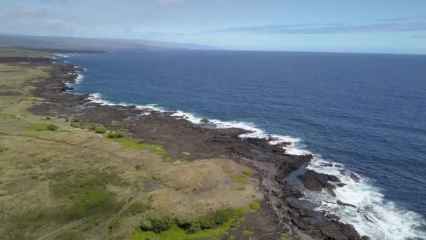 Panning Landscape Shot Coastline Beautiful Blue Sea Sunny Day — Stock Video