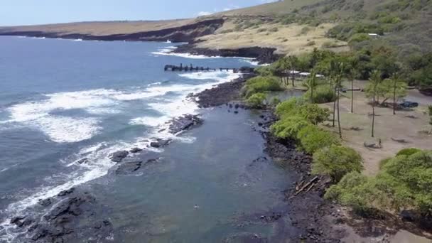 Panning Landscape Shot Coastline Beautiful Blue Sea Sunny Day — Stock Video