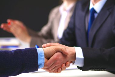 Tablo sallayarak, iş toplantısı akdi eller