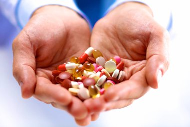 Tablo sallayarak, iş toplantısı akdi eller