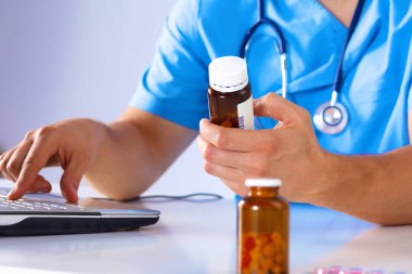 Tablo sallayarak, iş toplantısı akdi eller