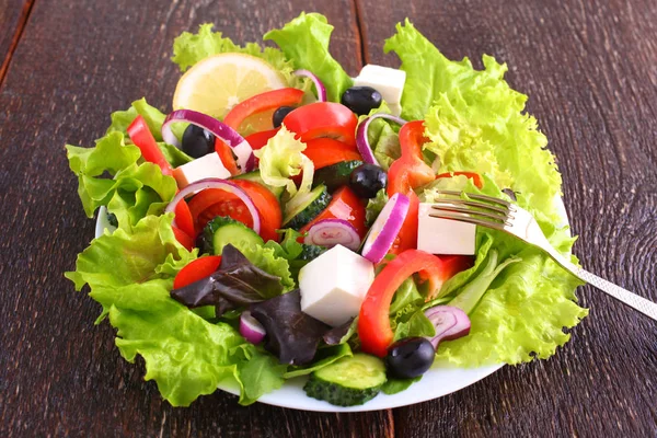 Fresh vegetables on wooden and blur background — Stock Photo, Image