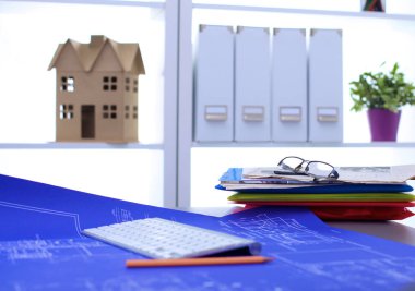 Mimari planlar, planlar ve çalışma tablosu üzerine çizim araçları