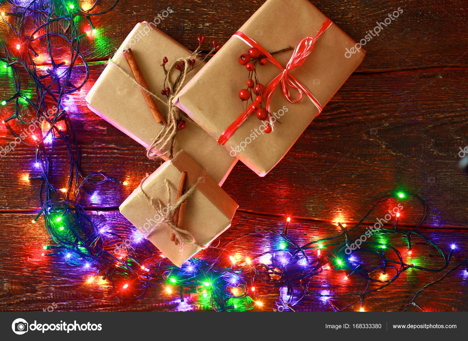 Kerstmis rustieke achtergrond - vintage LD hout met verlichting en ... Kerstmis rustieke achtergrond - vintage LD hout met verlichting en ...