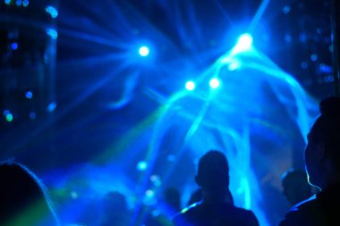 Gece hayatı Müzik Festivali, arka plan ve illüstrasyon için mavi ve yeşil ışık