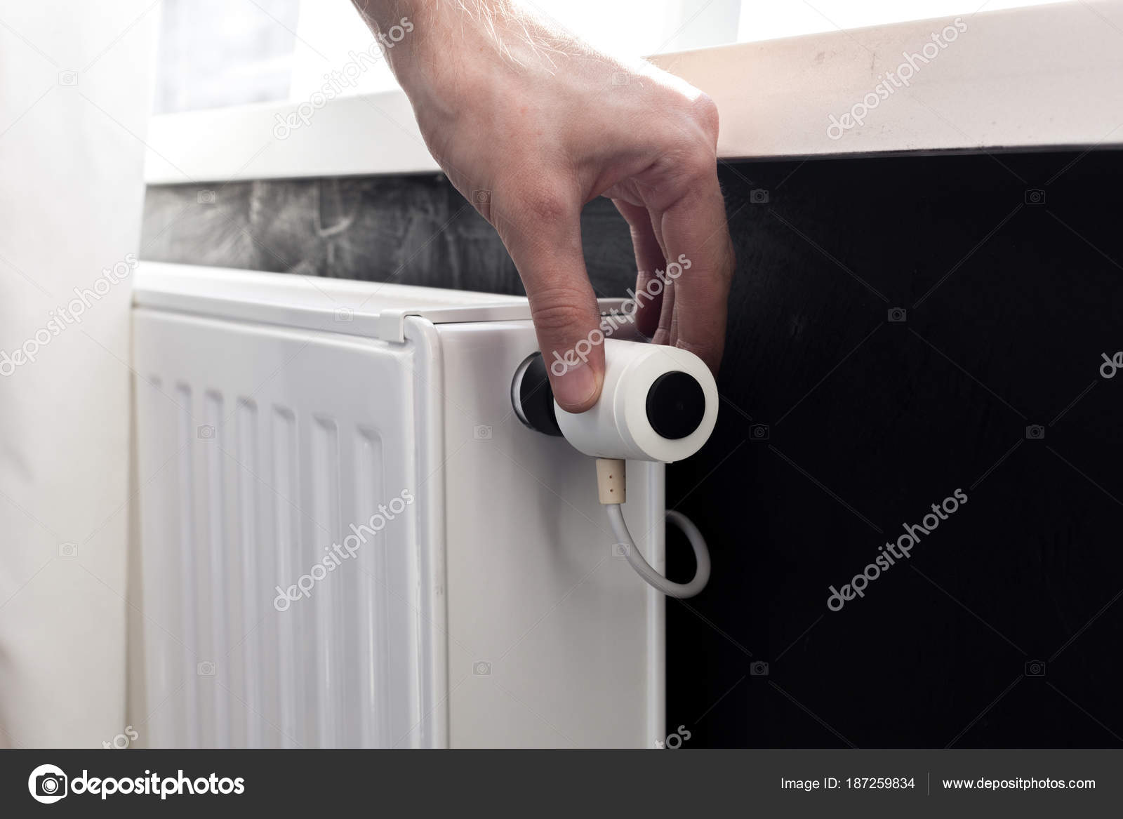 лопнул радиатор отопления. может ли разморозиться батарея в квартире. разорвало батарею отопления. лопнула батарея отопления. может ли разморозиться батарея в квартире.