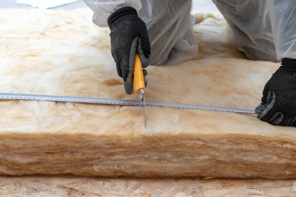 Cropped View One Professional Worker Overalls Working Rockwool Insulation Cutting — Stock Photo, Image