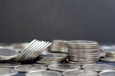 Para, finans, iş büyüme kavramı, orada para sikke olduğunu 