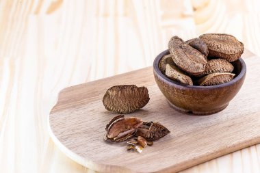 Brezilya fındığı, Amazon fındığı, dönüm fındığı, Brezilya fındığı, Amazon fındığı, Bolivya fındığı..