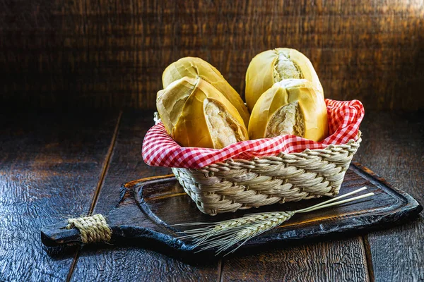Mandje Frans Brood Traditioneel Braziliaans Brood Nationale Dag Van Braziliaans — Stockfoto
