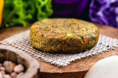 Etsiz vejetaryen burger. Sebze, nohut, soya ve proteinden ev yapımı. Vejetaryen yaşam ve vejetaryen yemek konsepti.
