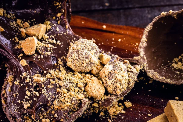 Дрібниці Шоколаду Арахісом Бразільською Домашньою Яйцеклітиною — стокове фото