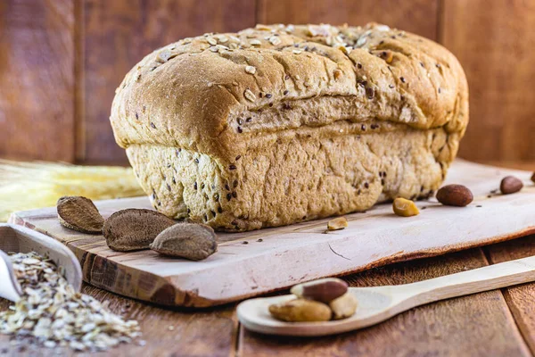 Нарезанный Хлеб Льняное Семя Каштаны Веганский Хлеб Концепция Здорового Образа — стоковое фото