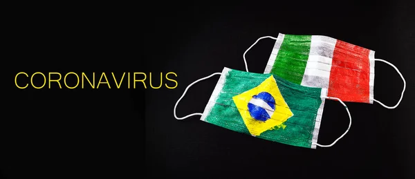 Máscaras Respiratórias Descartáveis Com Texturas Bandeira Brasil Itália Conceito Epidemia — Fotografia de Stock