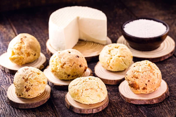 Brazilský Sýrový Chléb Horký Čerstvý Polvilho Minas Gerais Sýr Pozadí — Stock fotografie