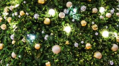 Bokeh yeşil ve sarı ışık arka plan Xmas için