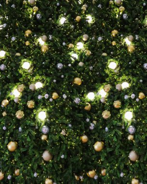 Xmas için çam ağacı ve dekorasyon topu arka plan