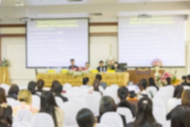 Arka plan bulanık grup büyük toplantı veya seminer / daki insan